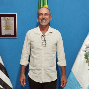 José Eduardo Bonaci (Chinês)