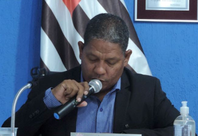 Ney preto propõe homenagem às gestões municipais e soluções para o acúmulo de água em Lucianópolis